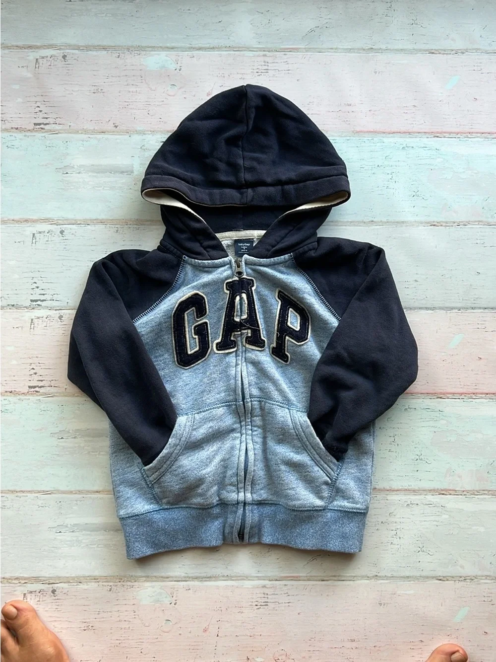 GAP Kids Hoodies bundle in Gray, Navy & Blue New and ECU Size Small & 5